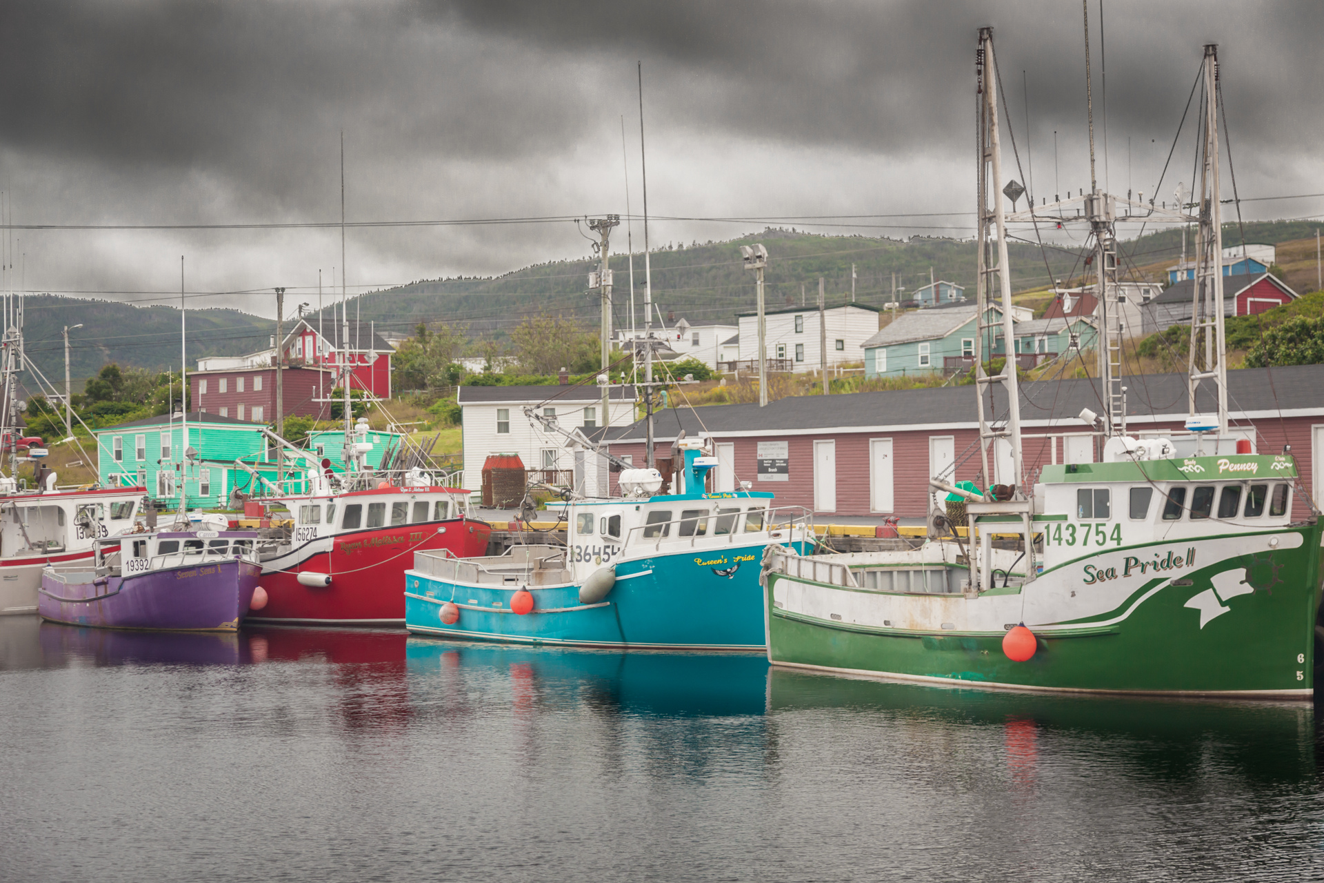 Landscapes - Newfoundland - Rainbow Boats