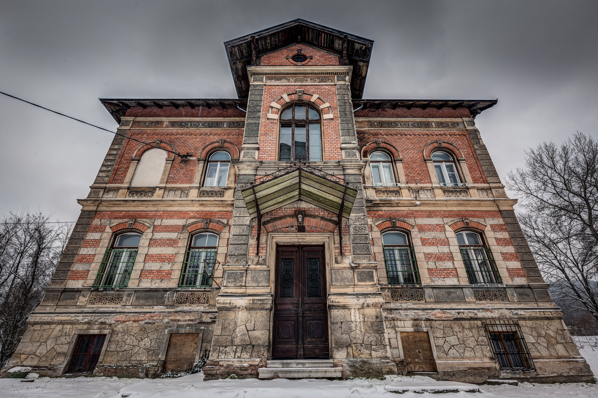 Urban Exploration - Villa BE - Another Winter Day