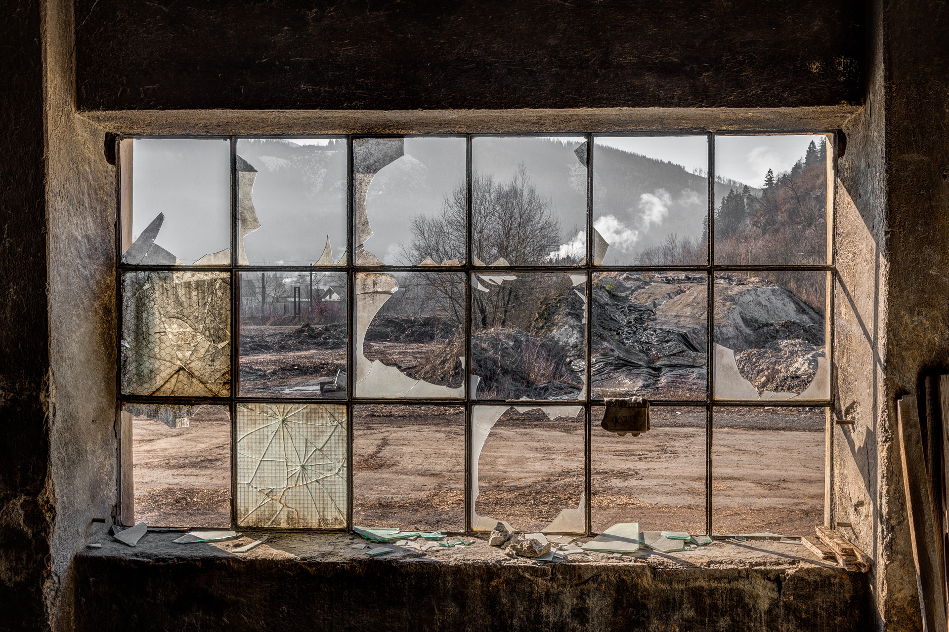 Urban Exploration - Furnace Factory - Desert Window
