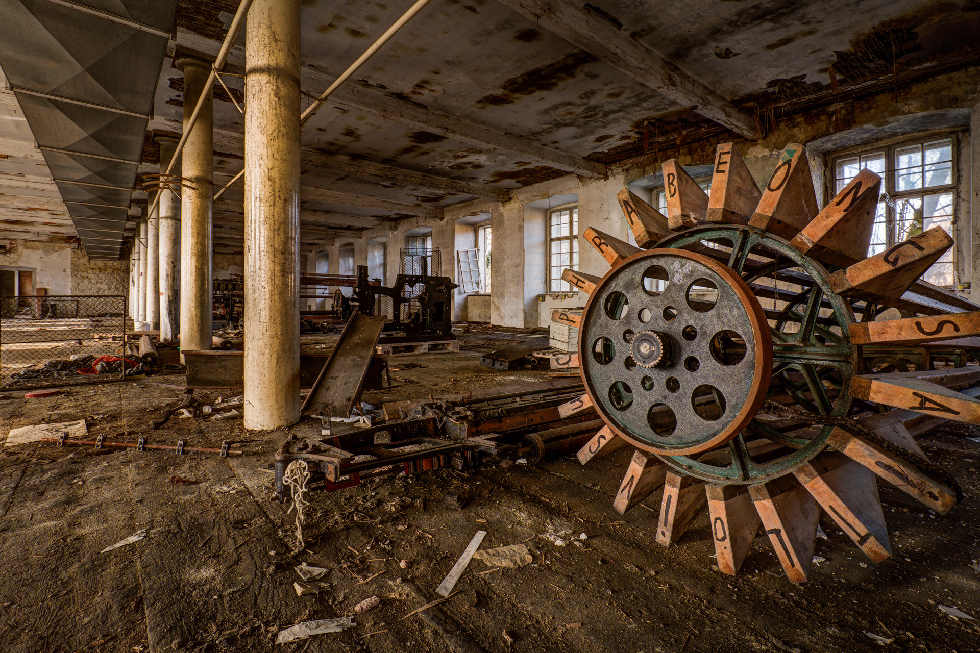 Urban Exploration - Grand Piano Weaving Mill - Cipher Spindle