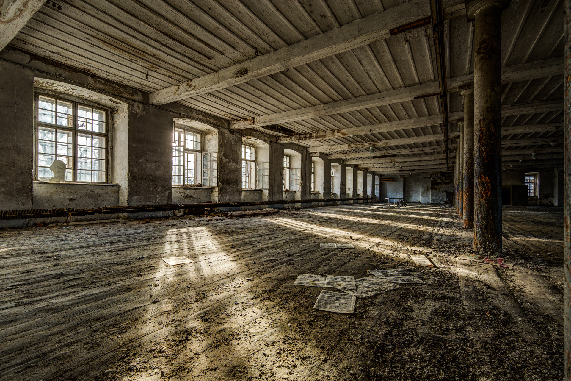 Urban Exploration - Grand Piano Weaving Mill - Sunny Afternoon
