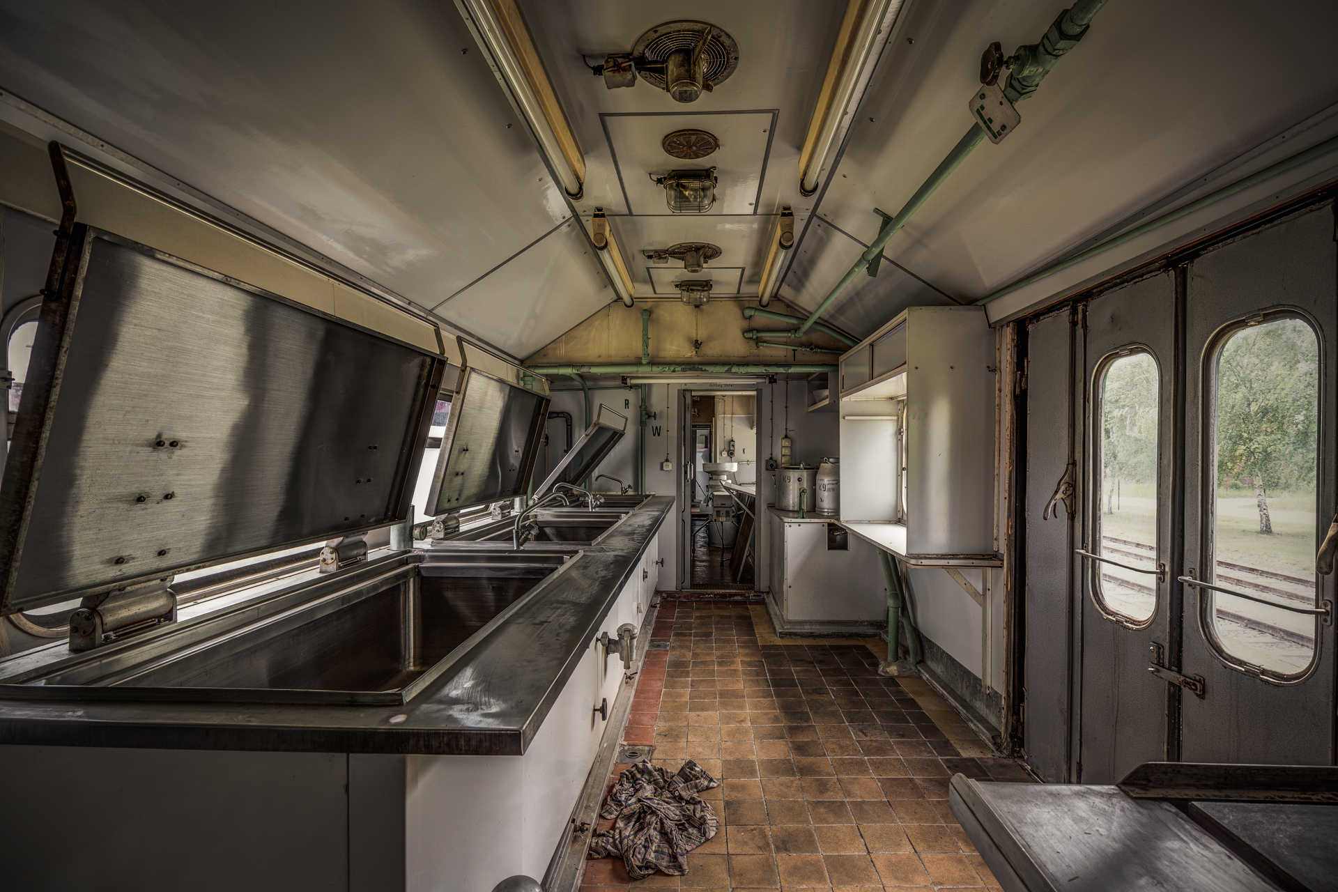 Urban Exploration - The MASH Train - Mobile Morgue